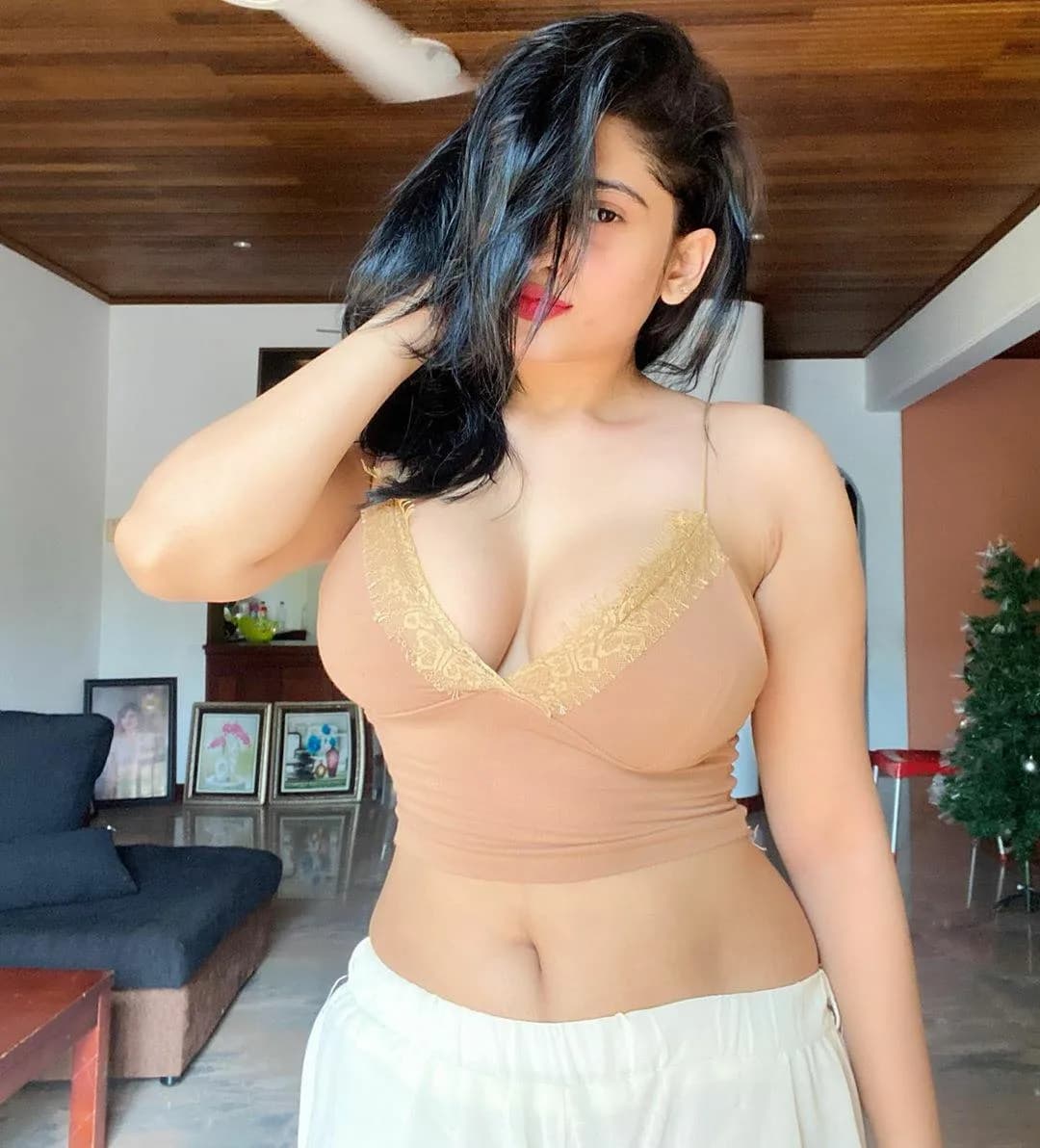 Nagpur call girl